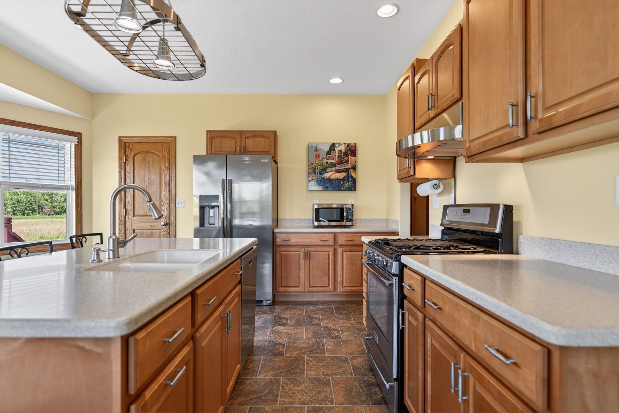 6880 East Cherry Hill Road Ridott, IL 61067 - Photo 14 of 60