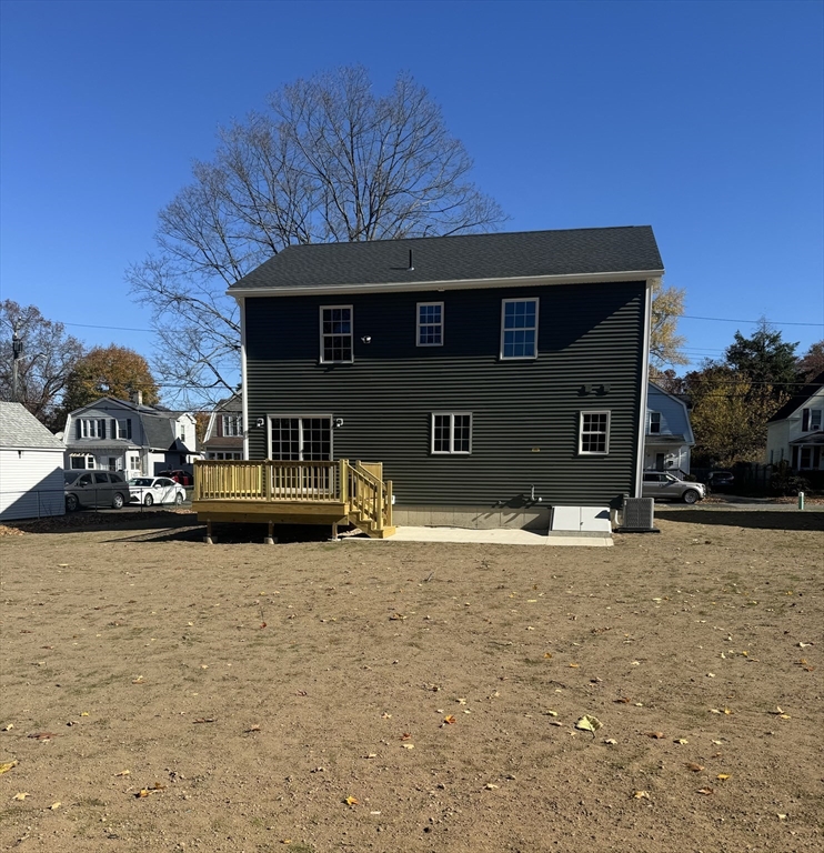 42 Wilton Street Springfield, MA 01109 - Photo 2 of 23
