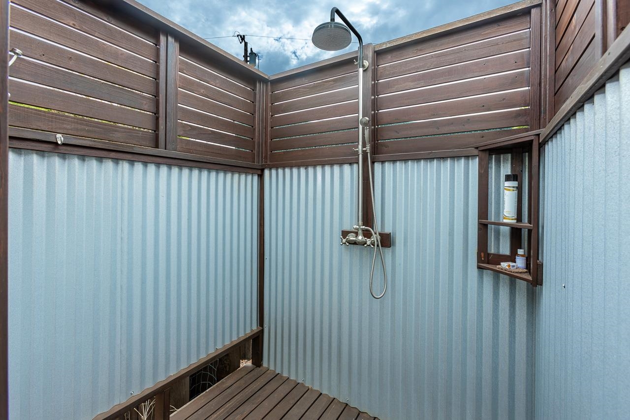 1350 Naalae Road Kula, HI 96790 - Photo 30 of 50 a view of wooden floor