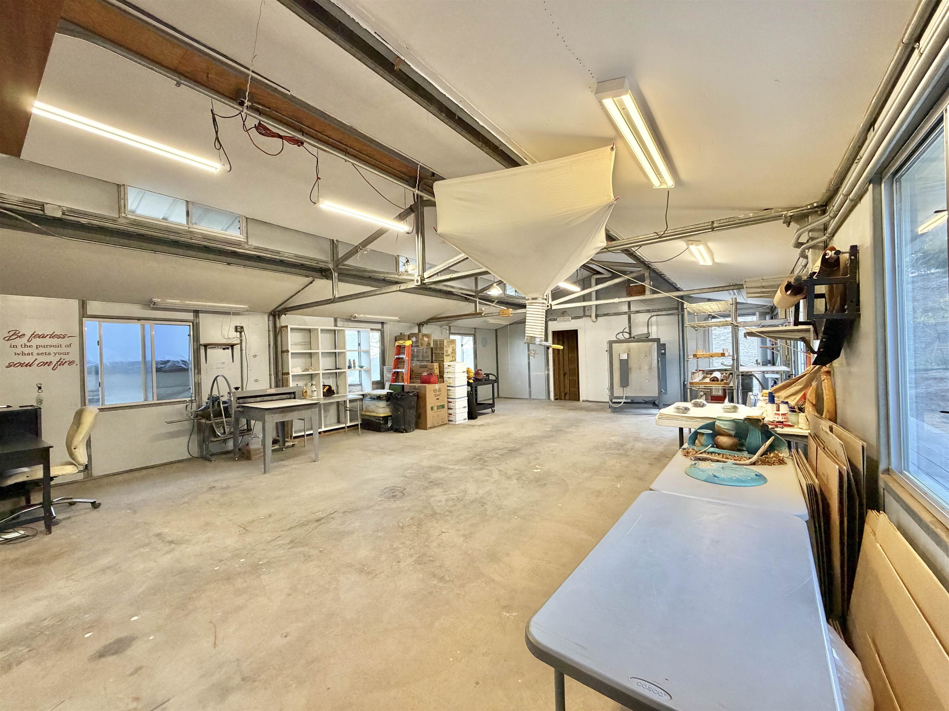 1350 Naalae Road Kula, HI 96790 - Photo 46 of 50 a view of a patio with table and chairs