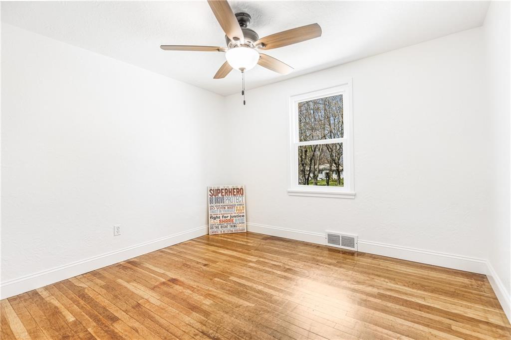 246 Evans City Road Butler, PA 16001 - Photo 14 of 25 Gallery Image 14