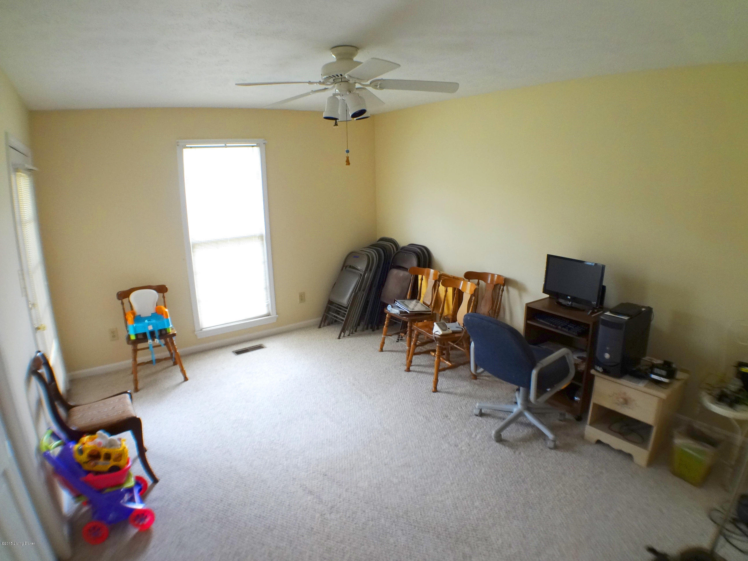 8901 Acushnet Road Louisville, KY 40242 - Photo 19 of 35 First bedroom