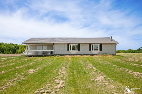 $225,000 | 5596 Bent Oak Highway, Adrian, MI 49221