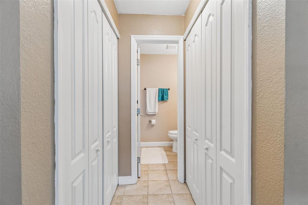 229 Red Maple Place Brandon, FL 33510 - Photo 15 of 45 a bathroom with white walls
