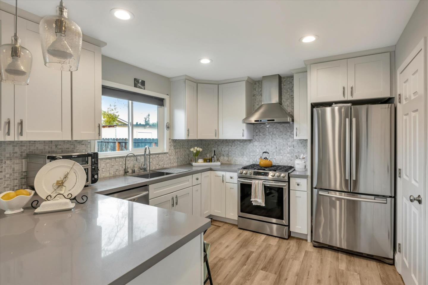 6926 Brighton Drive Dublin, CA 94568 - Photo 9 of 35