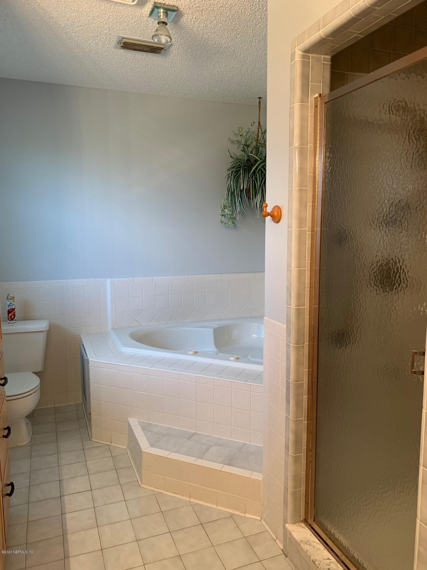 140 Confederate Point Road Palatka, FL 32177 - Photo 14 of 25 Master Bath