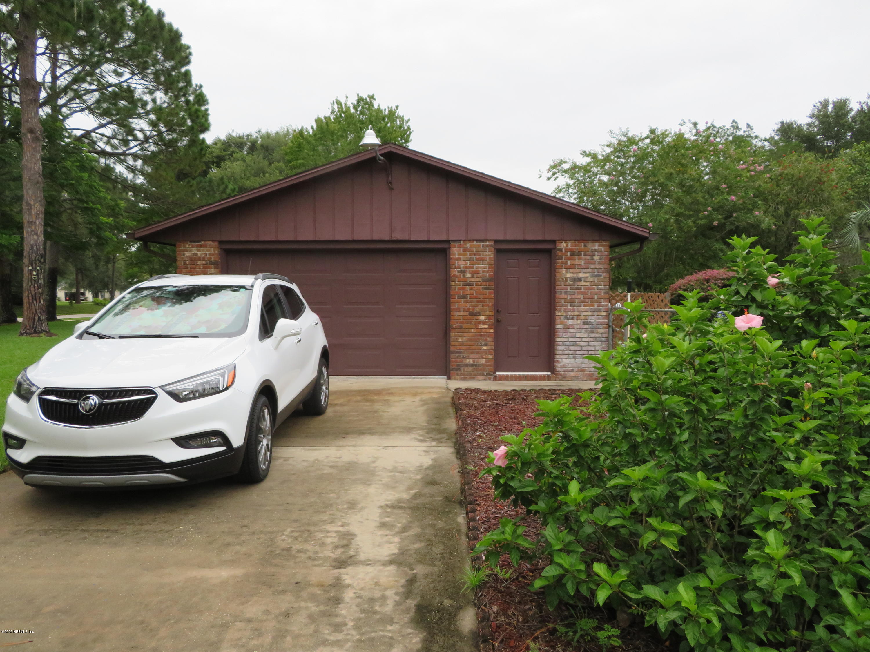140 Confederate Point Road Palatka, FL 32177 - Photo 18 of 25 Workshop Doors