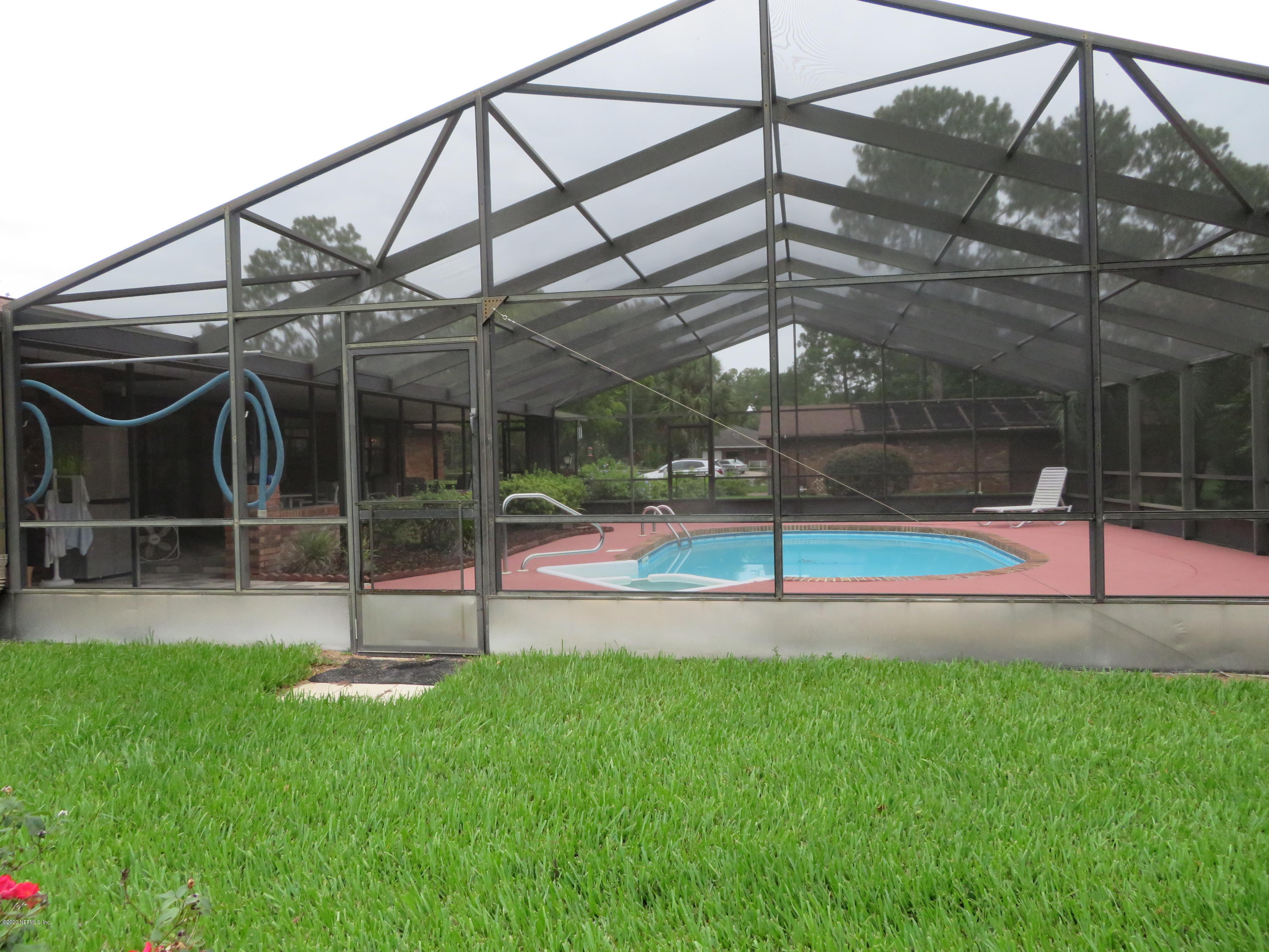 140 Confederate Point Road Palatka, FL 32177 - Photo 7 of 25 Screened Pool