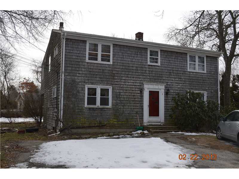 8 Conanicus Road Narragansett, RI 02882 - Photo 1 of 3 Exterior Front.
