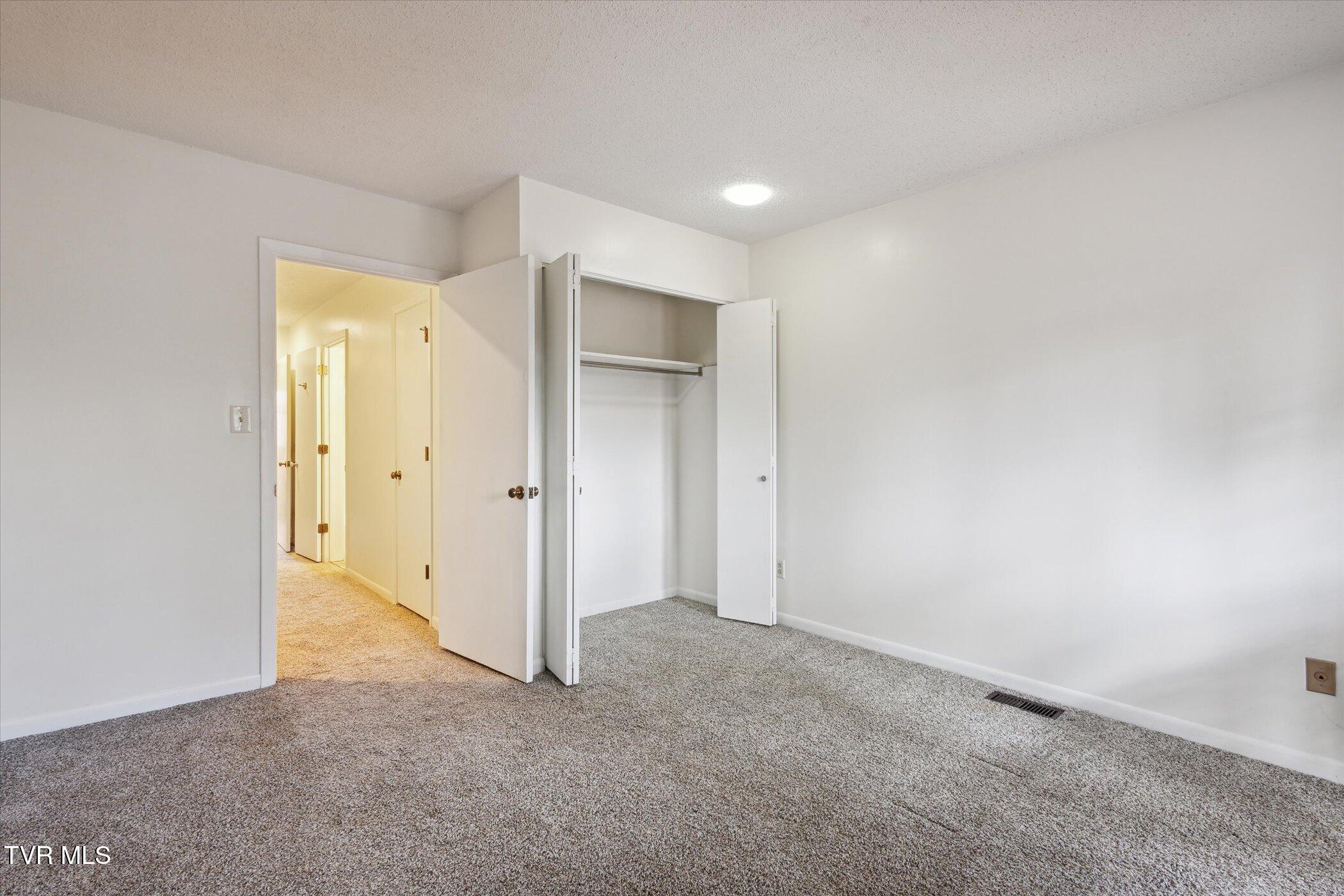 115 Beechnut Street, Unit B4 Johnson City, TN 37601 - Photo 13 of 20 16-115-Beechnut-St-Johnson-City-TN-37601