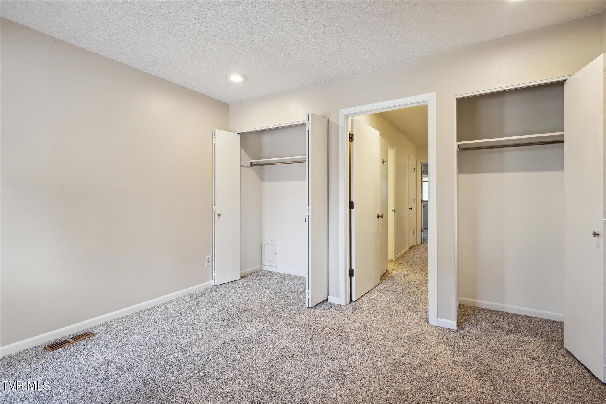 115 Beechnut Street, Unit B4 Johnson City, TN 37601 - Photo 17 of 20 20-115-Beechnut-St-Johnson-City-TN-37601