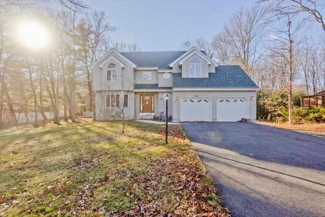 $535,000 | 29 Privilege Road, Bloomfield, CT 06002