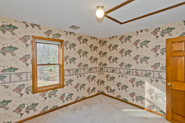 $535,000 | 29 Privilege Road, Bloomfield, CT 06002