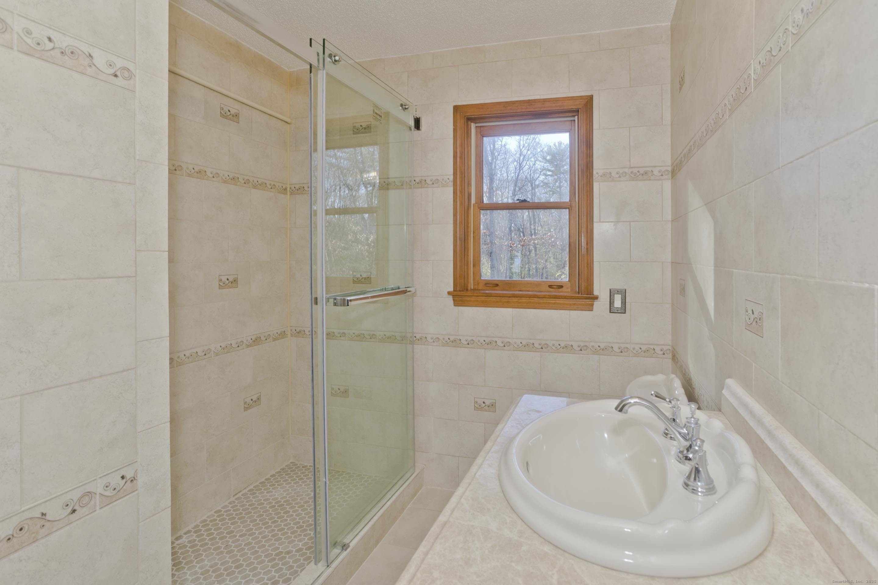 29 Privilege Road Bloomfield, CT 06002 - Photo 29 of 31