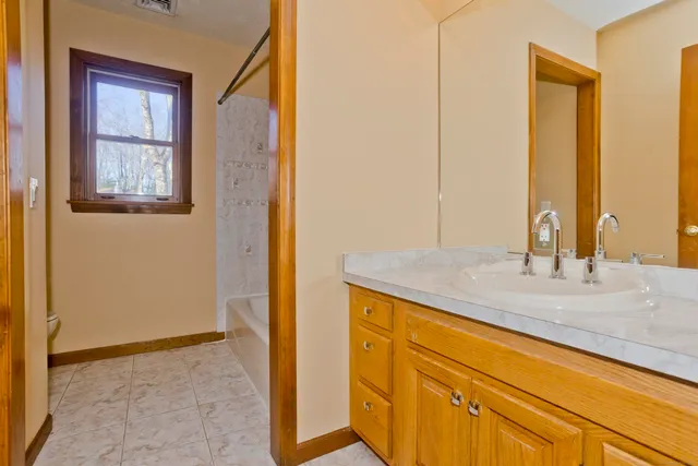 $535,000 | 29 Privilege Road, Bloomfield, CT 06002