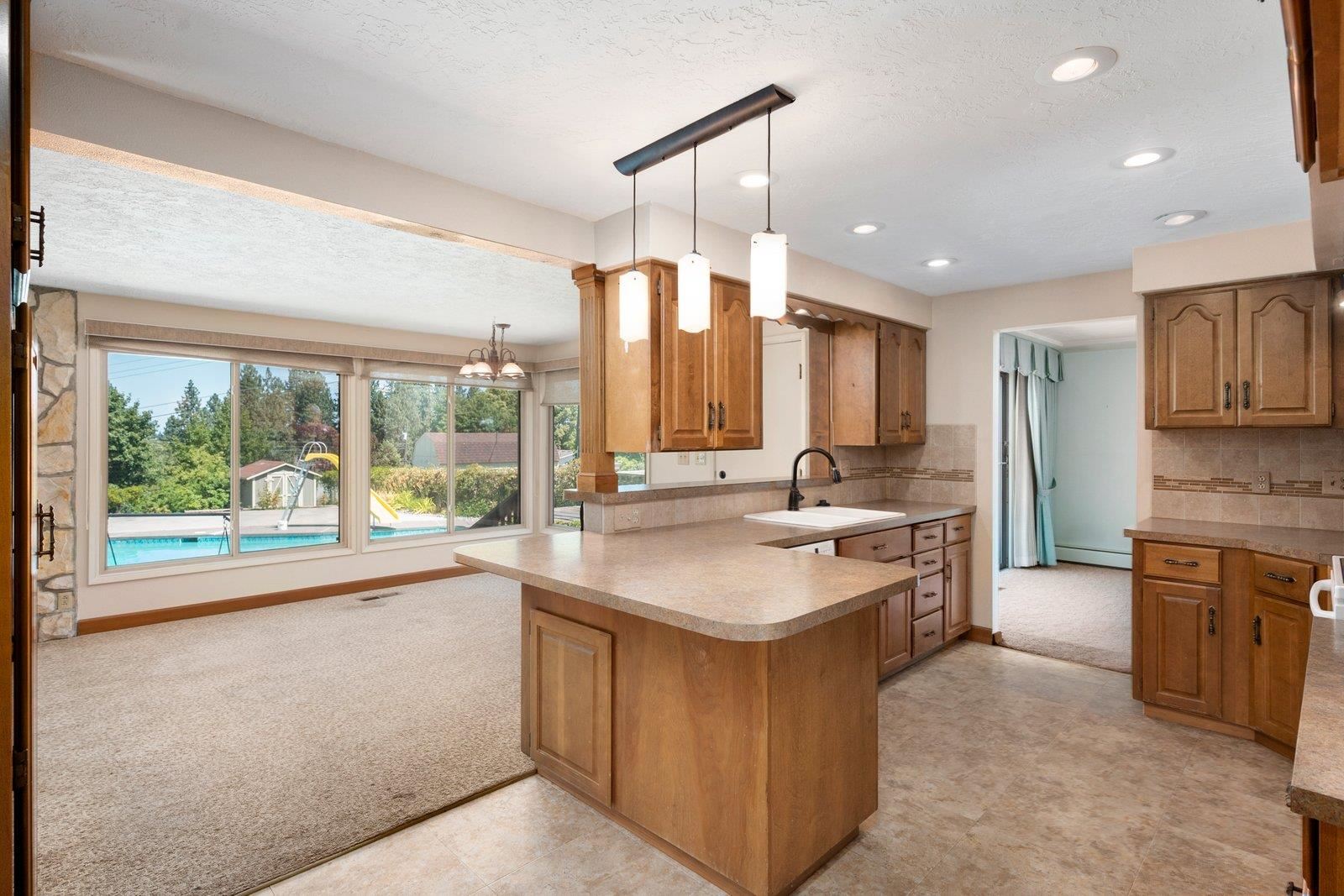 504 West Cascade Way Spokane, WA 99208 - Photo 6 of 36 Gallery Image 6