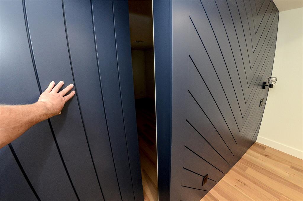 1805 Arthur Road Denison, TX 75021 - Photo 20 of 31 Hidden access to bonus room.