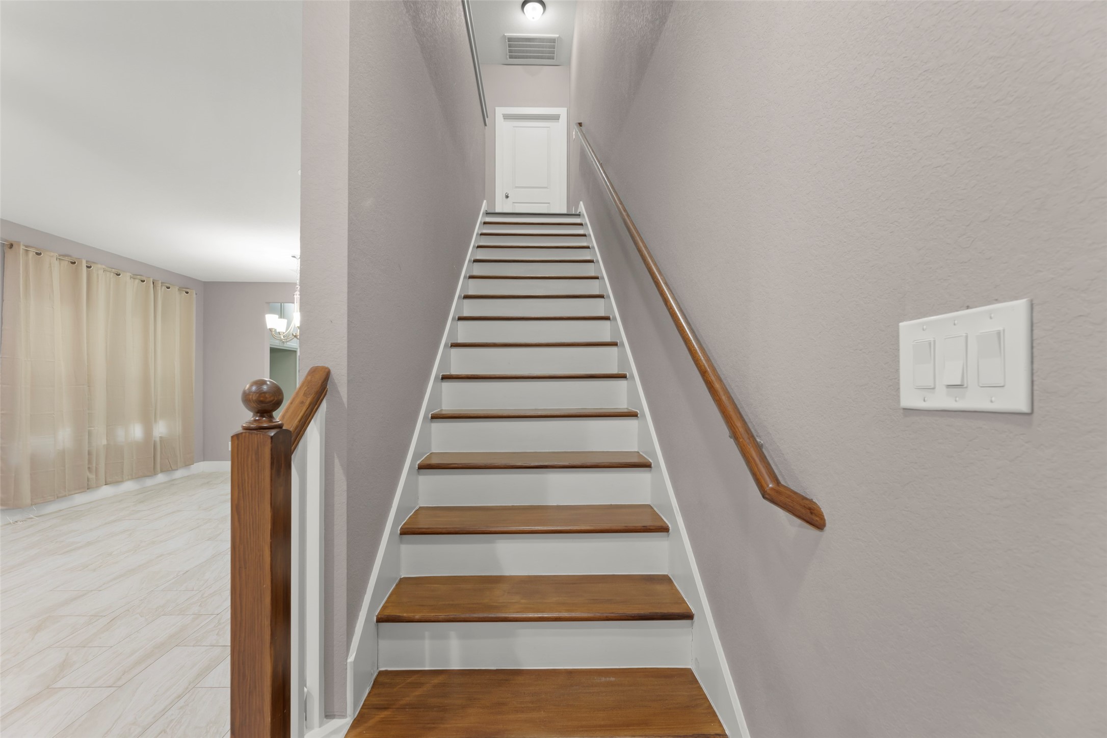 6501 Stratton Street Houston, TX 77023 - Photo 15 of 29 a view of entryway