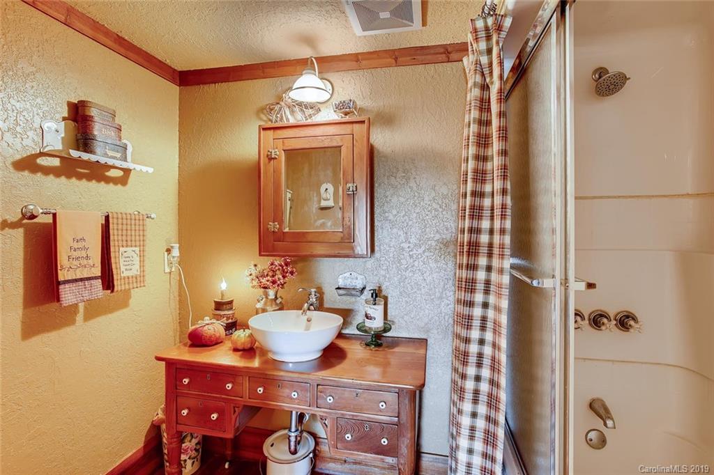 524 State Rd S-46-27 Clover, SC 29710 - Photo 22 of 48 Gallery Image 22