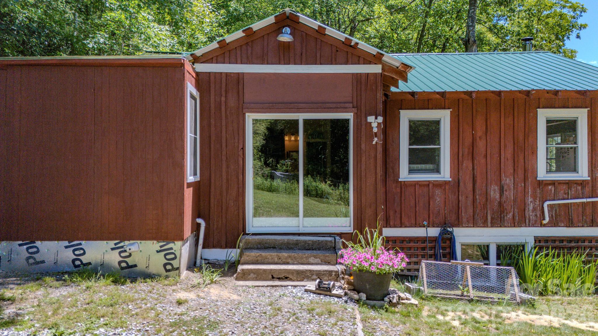 1712 Little Crk Road Hot Springs, NC 28743 - Photo 15 of 44