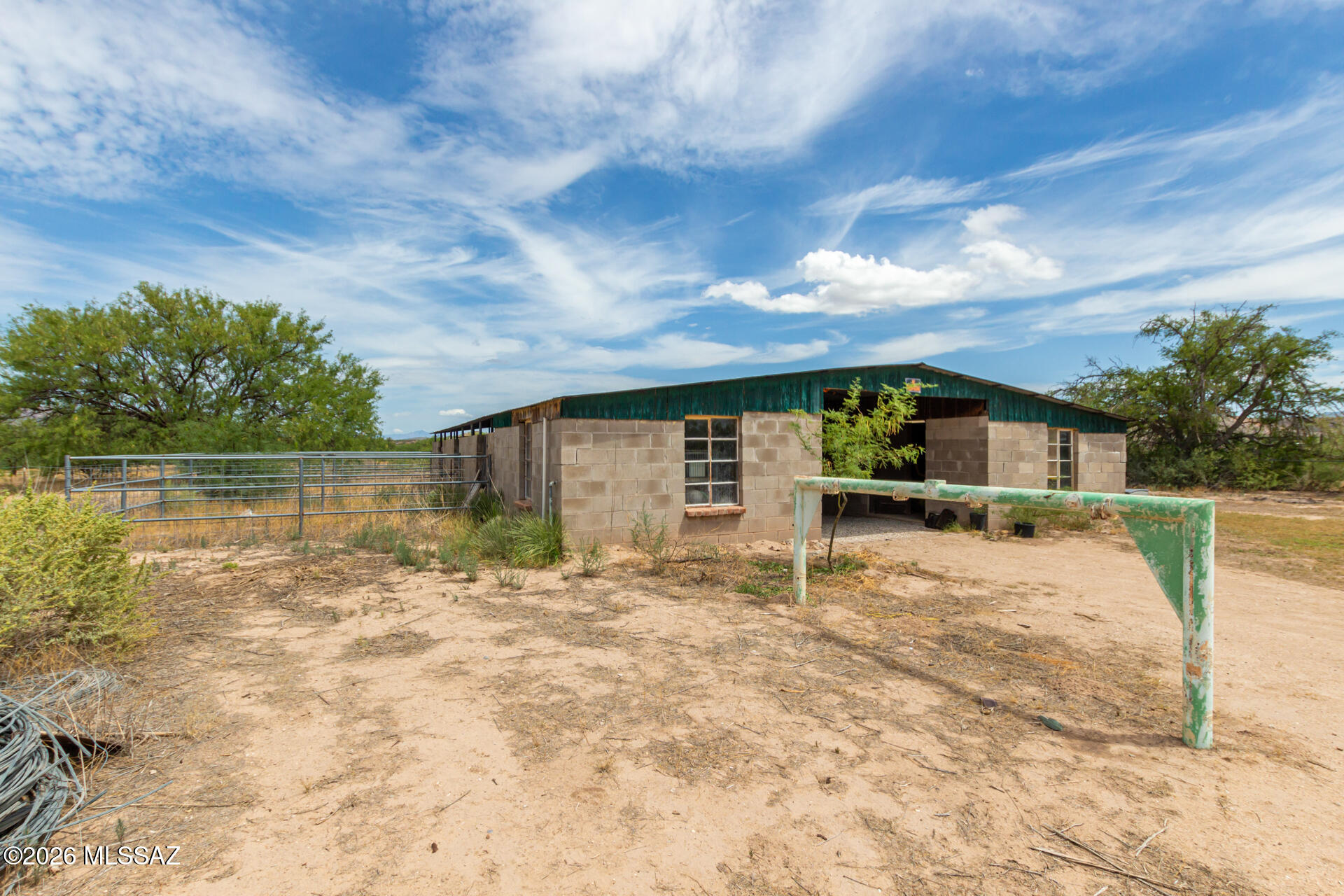 2241 North Rivers Edge Road Benson, AZ 85602 - Photo 39 of 49 6817f3fd4dfe6ea7edbf98296a381f9b