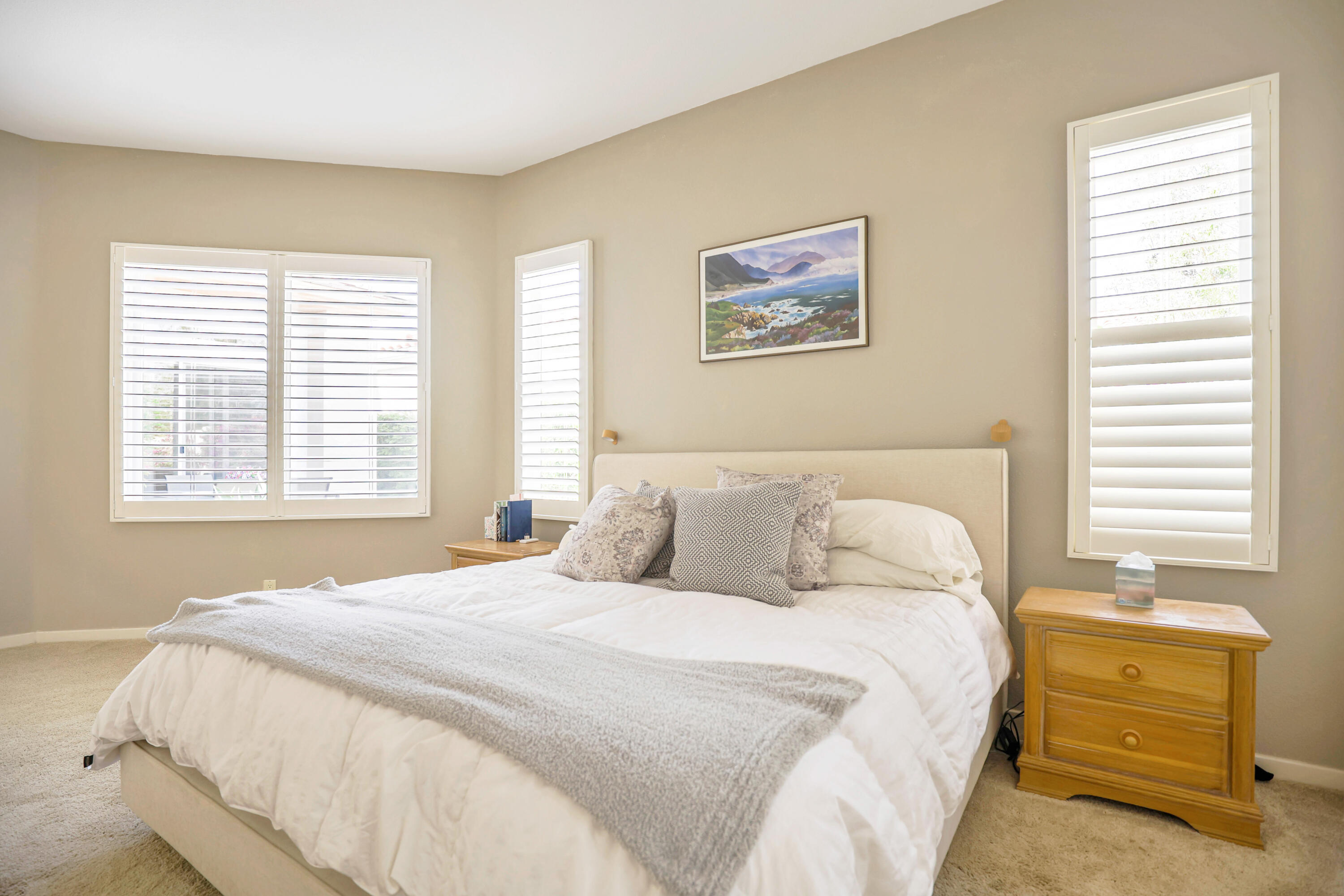 371 Tomahawk Drive Palm Desert, CA 92211 - Photo 21 of 34 a bedroom with a bed and a window