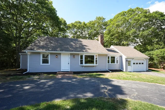 $699,000 | 7 Dexter Mill Drive, Falmouth, MA 02536