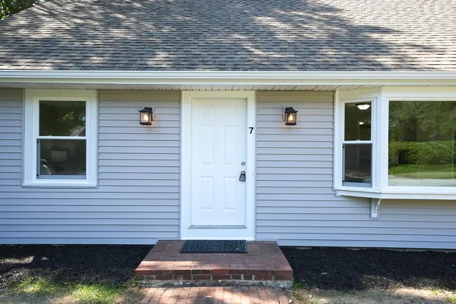 $699,000 | 7 Dexter Mill Drive, Falmouth, MA 02536