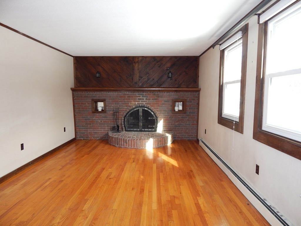 345 Haydenville Road Whately, MA 01093 - Photo 12 of 22 Gallery Image 12