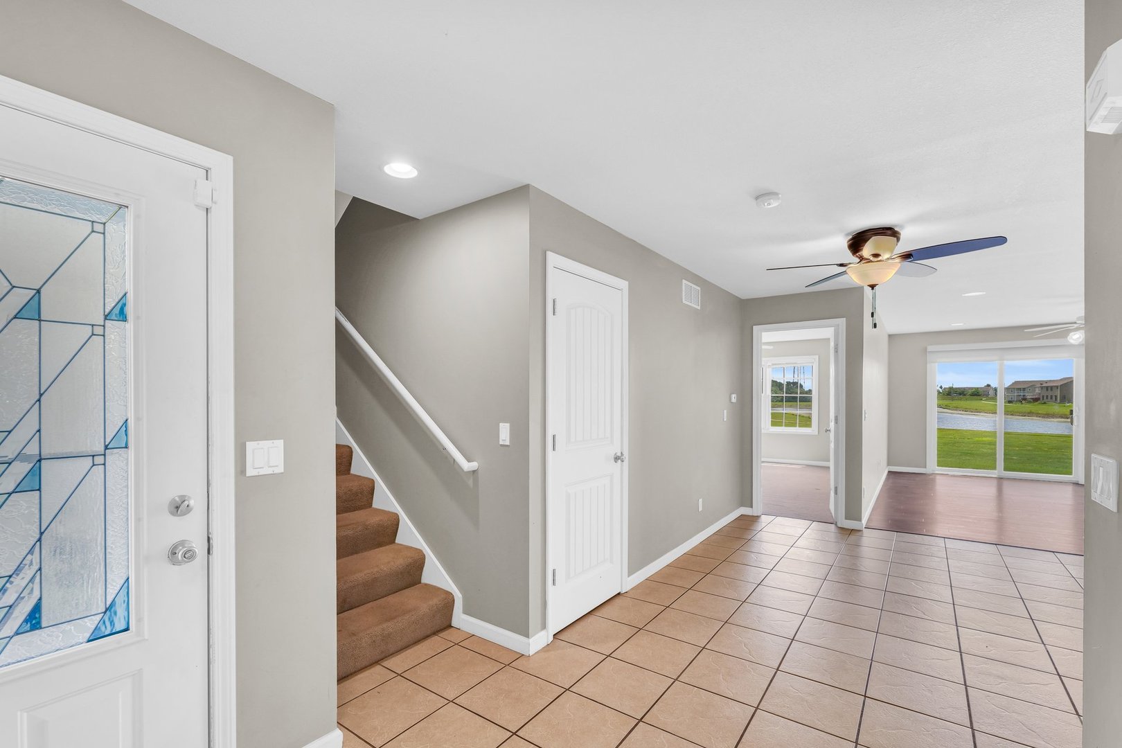 3507 Boulder Ridge Drive Champaign, IL 61822 - Photo 3 of 32 Gallery Image 3