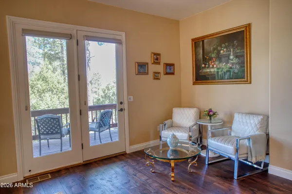 $989,000 | 1100 Pine Oaks Drive, Show Low, AZ 85901