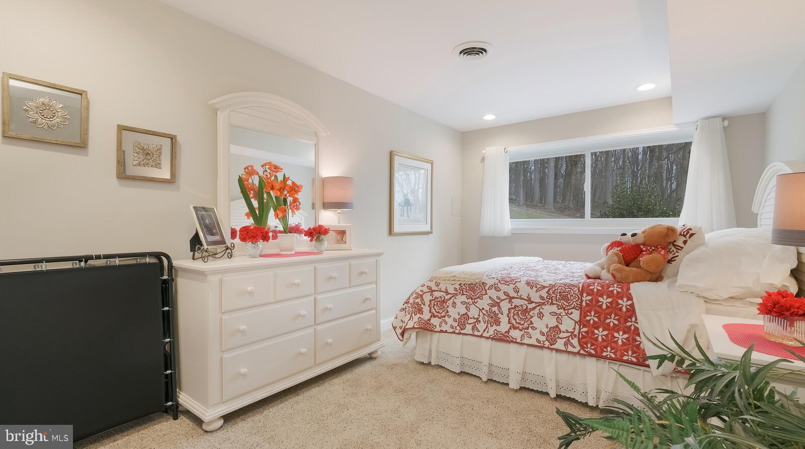 233 Painter Road Media, PA 19063 - Photo 76 of 84 3rd lower level bedroom