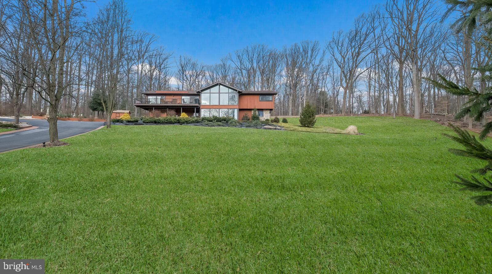 233 Painter Road Media, PA 19063 - Photo 10 of 84 Beautiful front yard