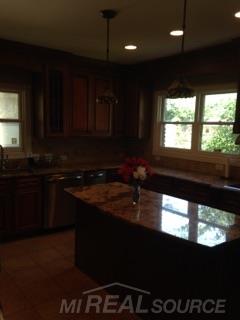 1425 Buckingham Road Grosse Pointe Park, MI 48230 - Photo 8 of 29
