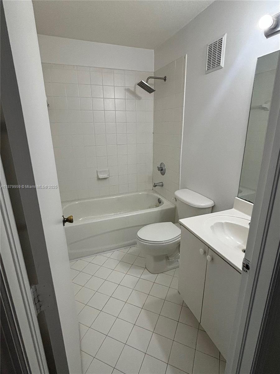 2721 Southeast 12th Place, Unit 205 Homestead, FL 33035 - Photo 15 of 15