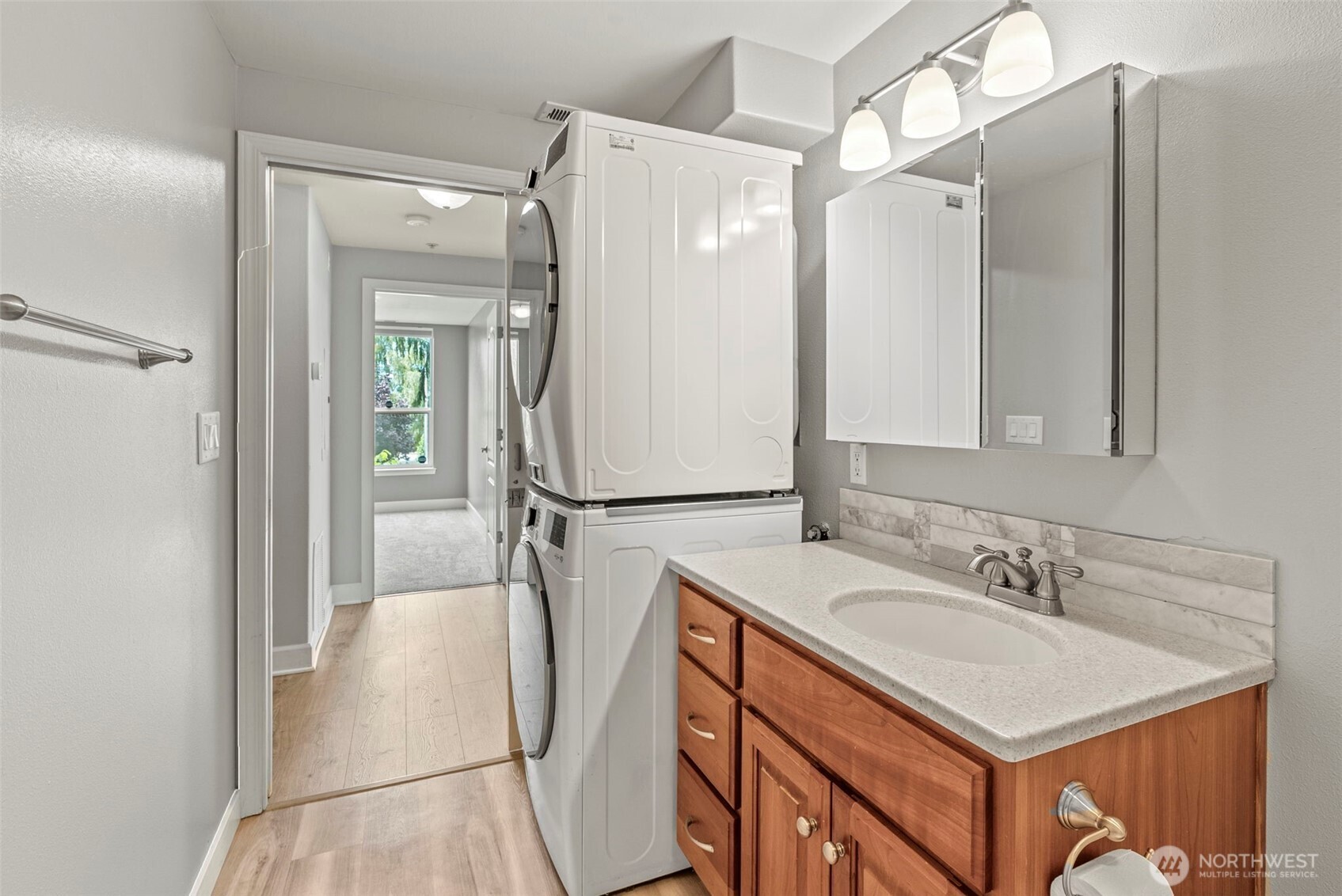 1548 River Road, Unit 102 Longview, WA 98632 - Photo 14 of 27 Gallery Image 14