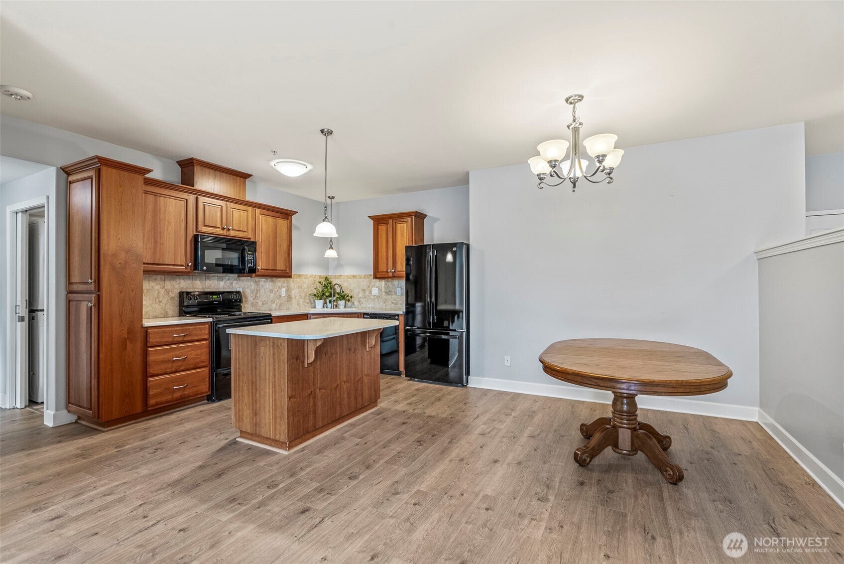 1548 River Road, Unit 102 Longview, WA 98632 - Photo 6 of 27 Gallery Image 6