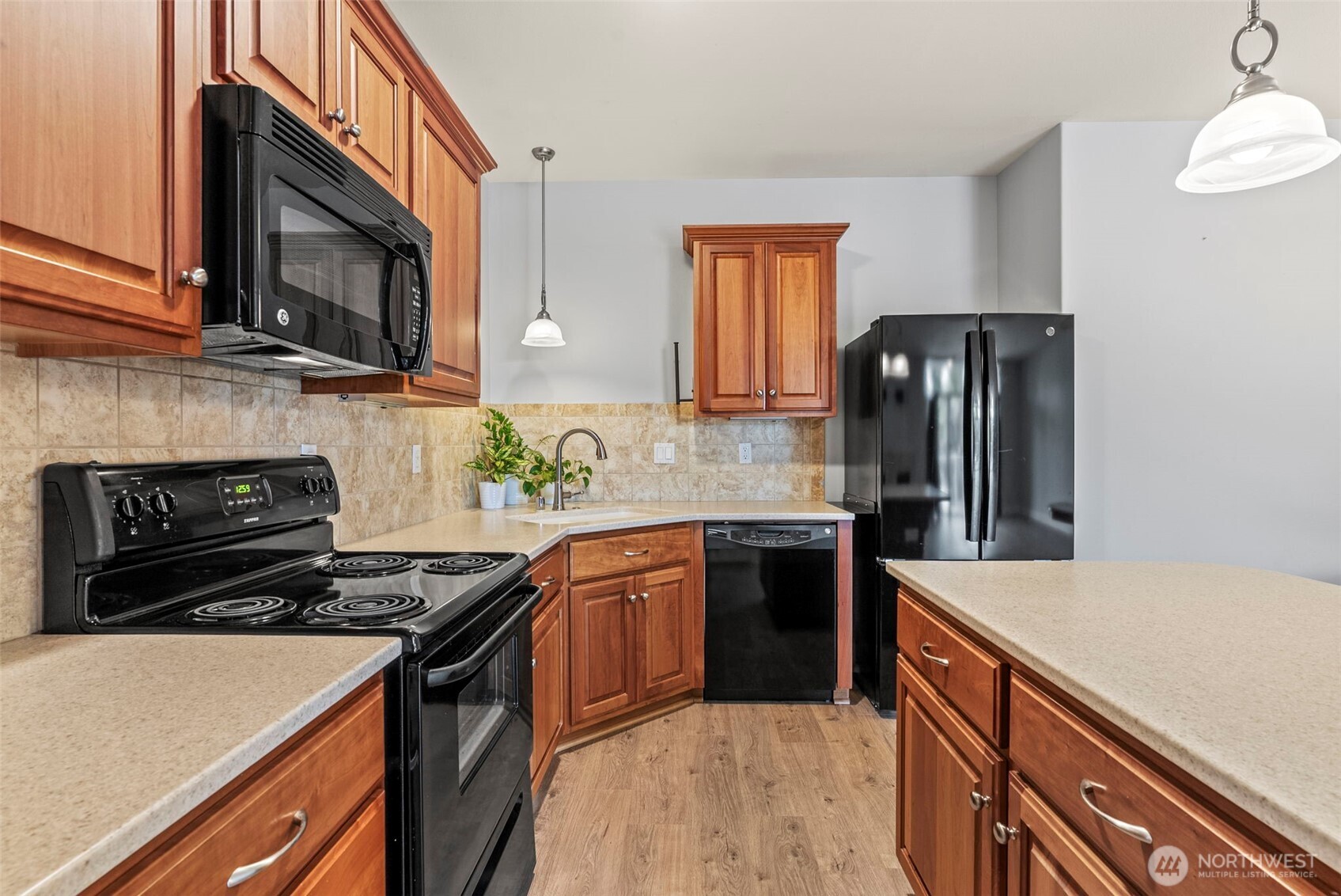 1548 River Road, Unit 102 Longview, WA 98632 - Photo 8 of 27 Gallery Image 8