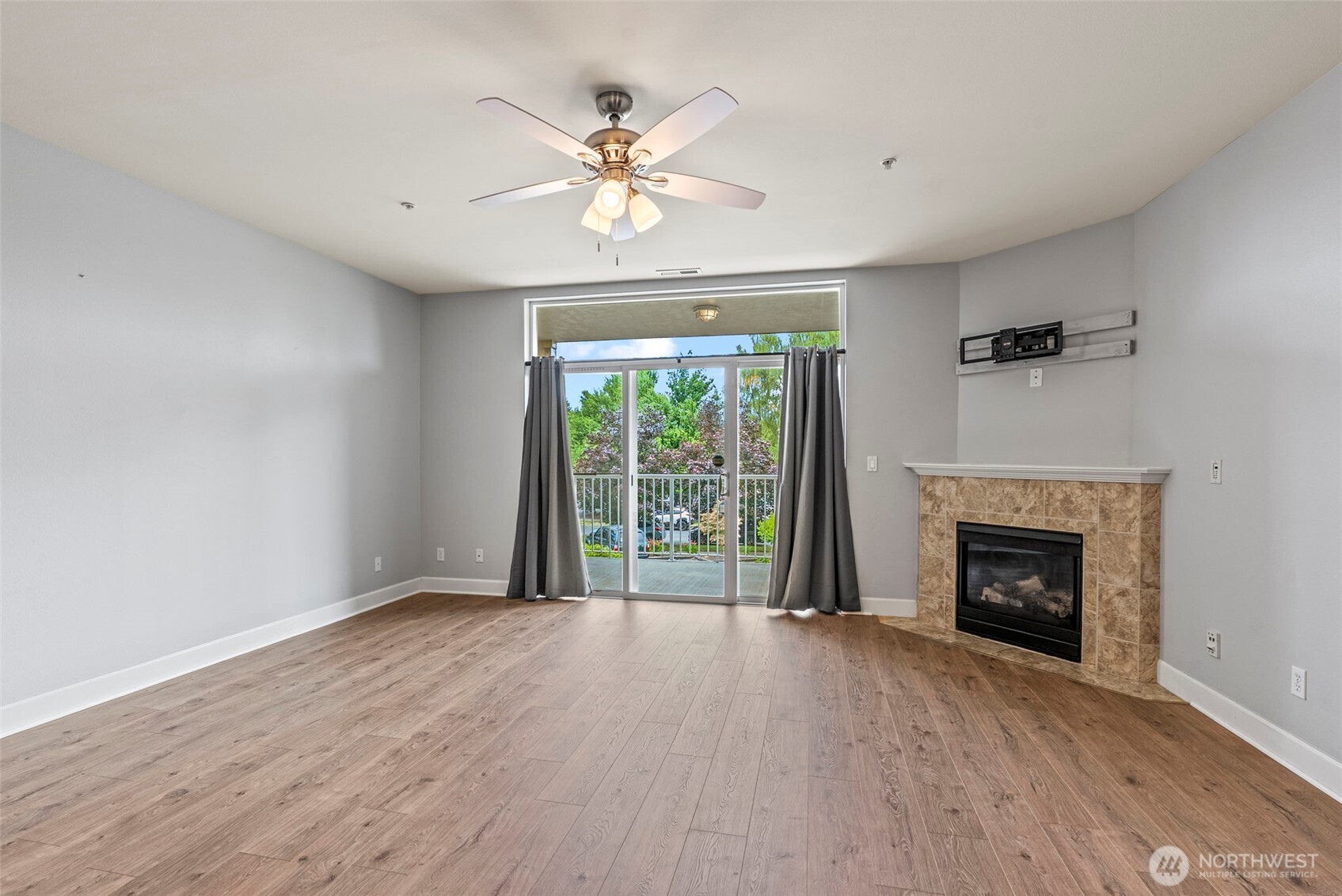 1548 River Road, Unit 102 Longview, WA 98632 - Photo 10 of 27 Gallery Image 10