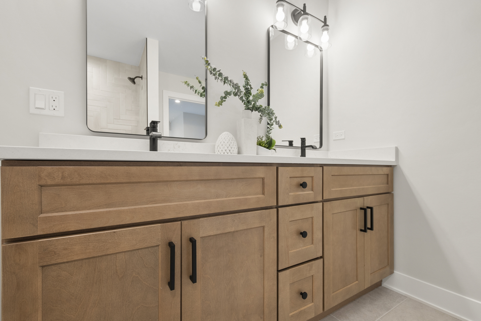 11325 1st Street Mokena, IL 60448 - Photo 26 of 34 a sink with a mirror