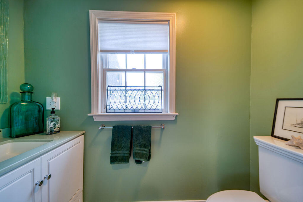 381 Ocean Street, Unit 1 Hyannis, MA 02601 - Photo 11 of 43 oceanst-5