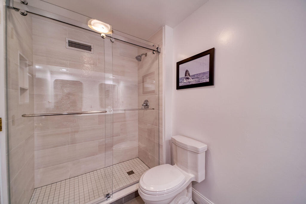 381 Ocean Street, Unit 1 Hyannis, MA 02601 - Photo 27 of 43 oceanst-39