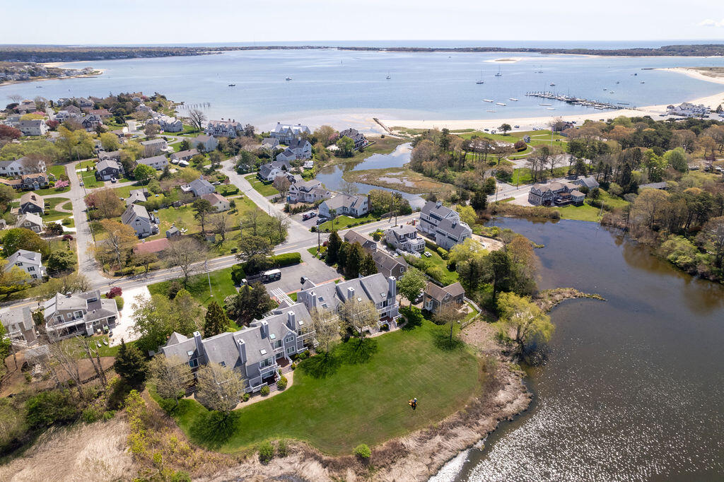 381 Ocean Street, Unit 1 Hyannis, MA 02601 - Photo 3 of 43 oceanst-73