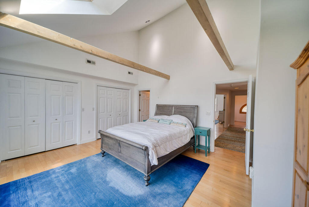 381 Ocean Street, Unit 1 Hyannis, MA 02601 - Photo 33 of 43 oceanst-46