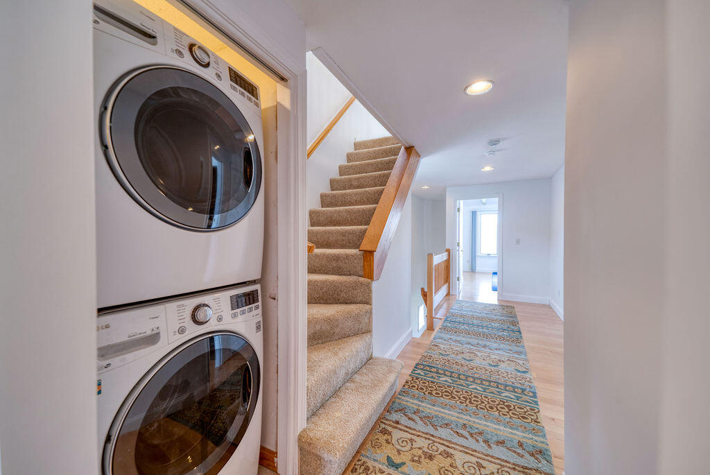 381 Ocean Street, Unit 1 Hyannis, MA 02601 - Photo 38 of 43 oceanst-33