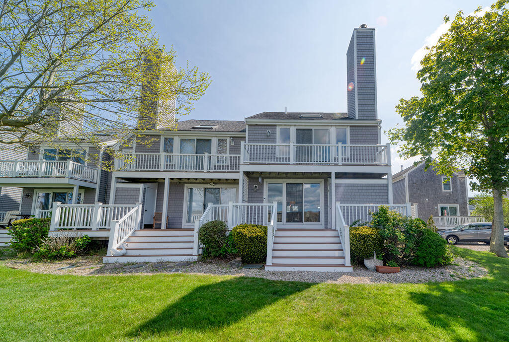 381 Ocean Street, Unit 1 Hyannis, MA 02601 - Photo 7 of 43 oceanst-55