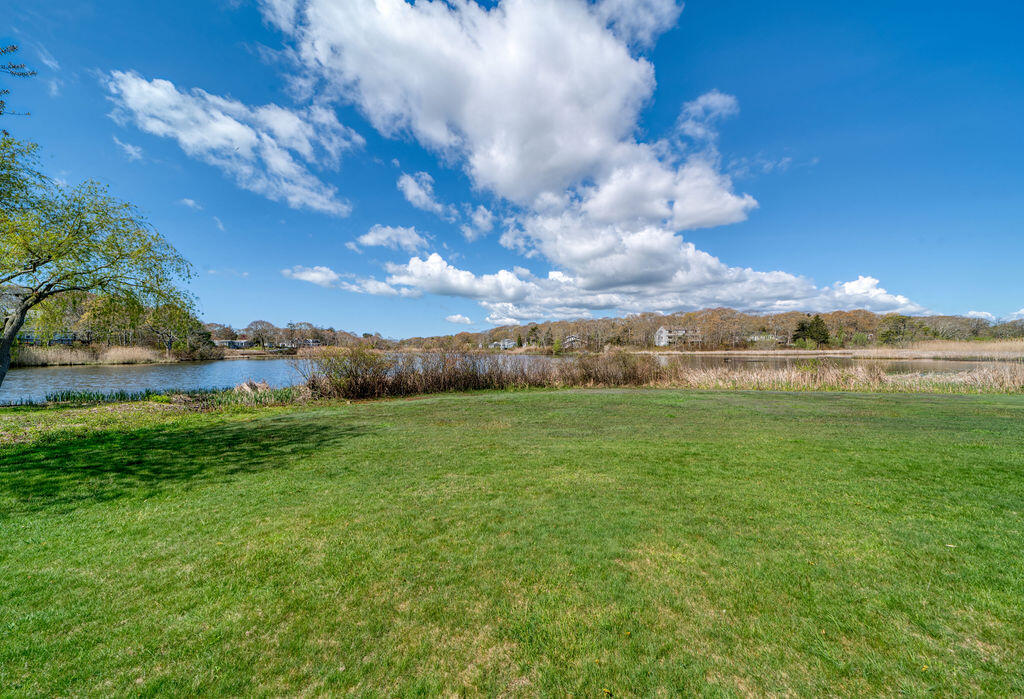 381 Ocean Street, Unit 1 Hyannis, MA 02601 - Photo 8 of 43 oceanst-56