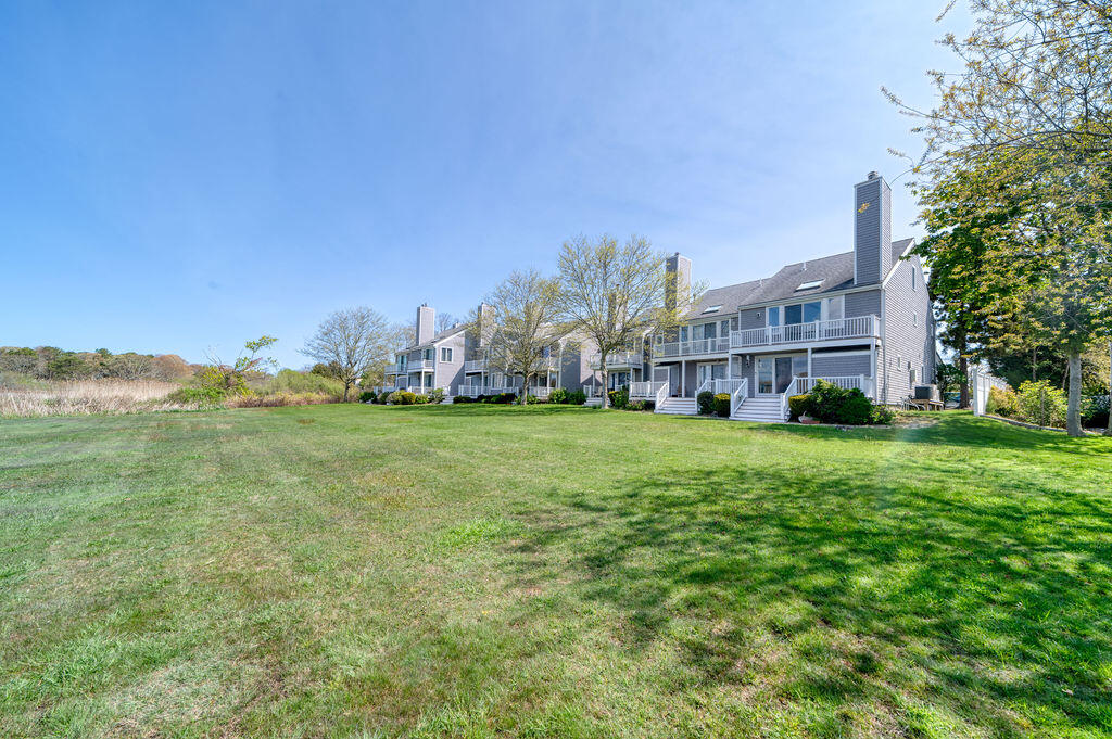 381 Ocean Street, Unit 1 Hyannis, MA 02601 - Photo 9 of 43 oceanst-57