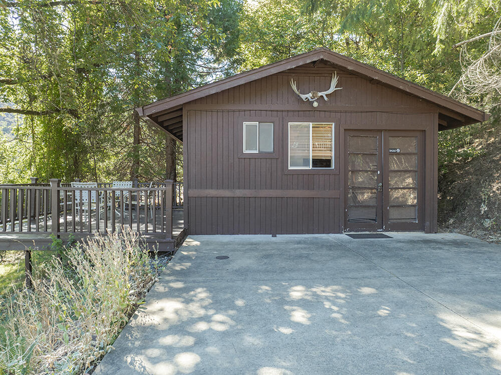 11926 Galice Road Merlin, OR 97532 - Photo 33 of 61 32a