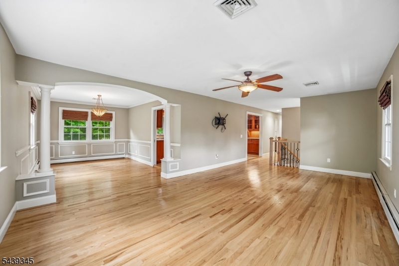 87 Reinman Road Warren, NJ 07059 - Photo 4 of 43